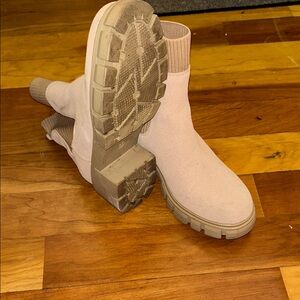 Women's Beige Ankle Boots